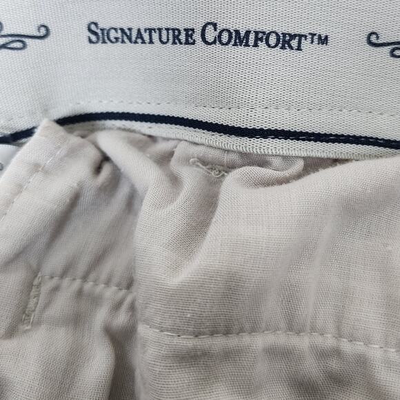Christopher & Banks Signature Comfort Fit Tan Capri Pants Women's Size 4P - Picture 10 of 10